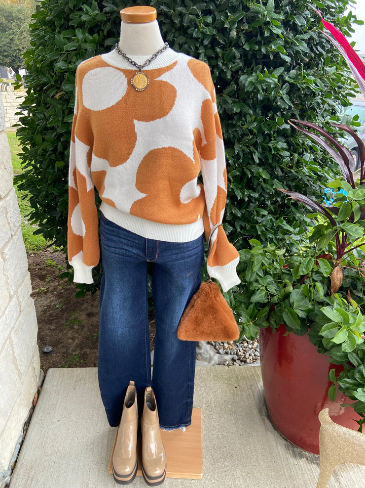 Cinnamon Daisy Contrast Sweater